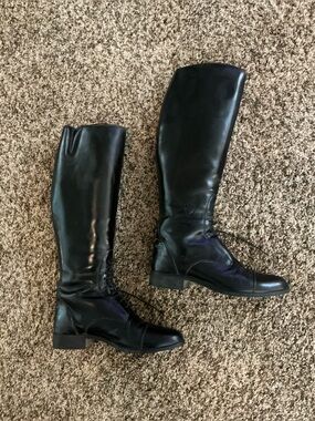 Ariat tall black leather equestrian BOOTS wide calf 11 women, no zipper